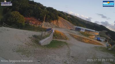 immagine della webcam nei dintorni di Paganica: webcam Rocca di Cambio