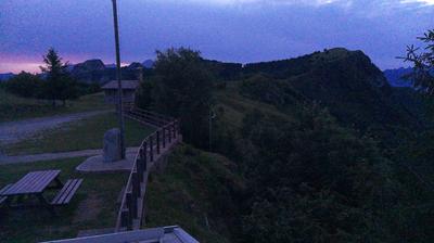 Preview delle webcam di Civate › Est: Cornizzolo