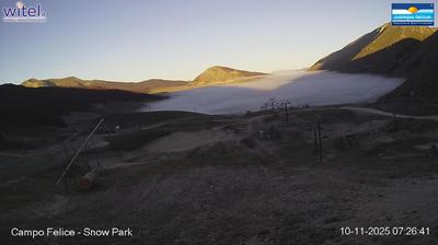 immagine della webcam nei dintorni di Calascio: webcam Rocca di Cambio