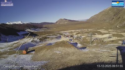 immagine della webcam nei dintorni di Prati di Tivo: webcam Rocca di Cambio