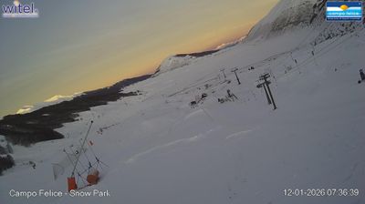 immagine della webcam nei dintorni di Fonte Cerreto: webcam Rocca di Cambio