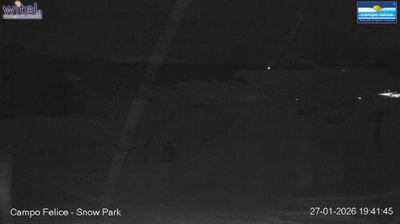 immagine della webcam nei dintorni di Ofena: webcam Rocca di Cambio