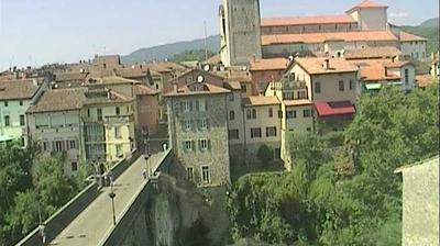 immagine della webcam nei dintorni di San Pietro al Natisone: webcam Cividale del Friuli