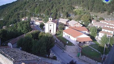 immagine della webcam nei dintorni di Gagliano Aterno: webcam Bisegna