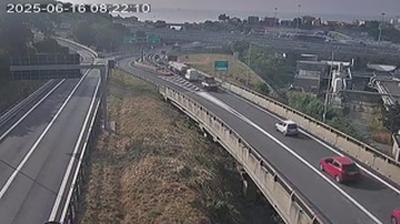 immagine della webcam nei dintorni di Pietra Ligure: webcam Valleggia