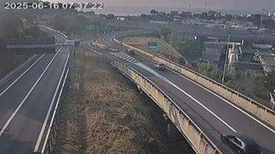 immagine della webcam nei dintorni di Bergeggi: webcam Valleggia