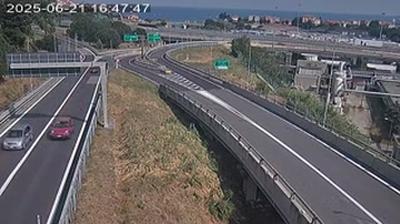 immagine della webcam nei dintorni di Celle Ligure: webcam Valleggia