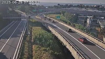 immagine della webcam nei dintorni di Spotorno: webcam Valleggia