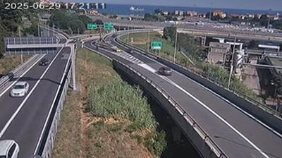 immagine della webcam nei dintorni di Savona: webcam Valleggia