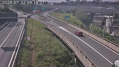 immagine della webcam nei dintorni di Finale Marina: webcam Valleggia