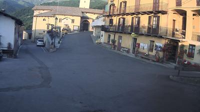 immagine della webcam nei dintorni di Acceglio: webcam Oncino