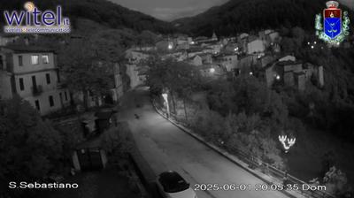 immagine della webcam nei dintorni di Gagliano Aterno: webcam Bisegna