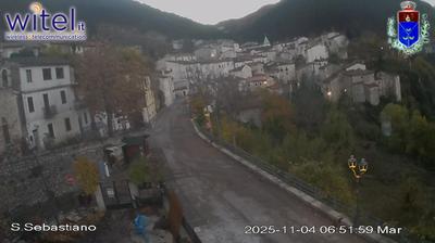 immagine della webcam nei dintorni di Civitella Roveto: webcam Bisegna