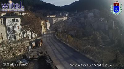 immagine della webcam nei dintorni di Ortona dei Marsi: webcam Bisegna