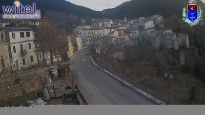 immagine della webcam nei dintorni di Isola del Liri: webcam Bisegna