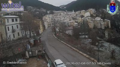immagine della webcam nei dintorni di Isola del Liri: webcam Bisegna