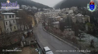 immagine della webcam nei dintorni di Pescasseroli: webcam Bisegna