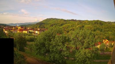 immagine della webcam nei dintorni di Torri: webcam Pratovecchio