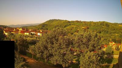 immagine della webcam nei dintorni di Ortignano Raggiolo: webcam Pratovecchio