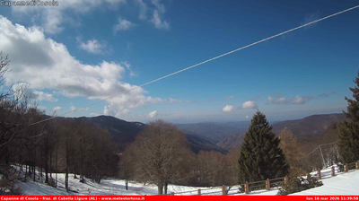 immagine della webcam nei dintorni di Serra Riccò: webcam Carrega Ligure