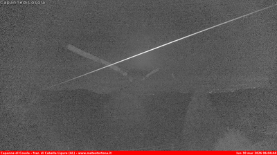 immagine della webcam nei dintorni di Serra Riccò: webcam Carrega Ligure