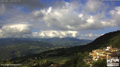 immagine della webcam nei dintorni di Vezzano sul Crostolo: webcam Toano