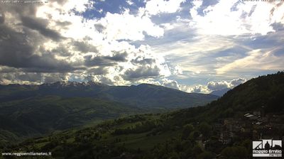 immagine della webcam nei dintorni di Baiso: webcam Toano