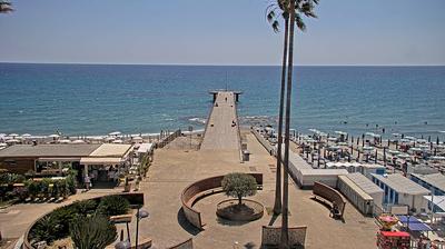 immagine della webcam nei dintorni di Aquila di Arroscia: webcam Ceriale