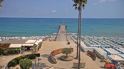 immagine della webcam nei dintorni di Marina Di Andora: webcam Ceriale