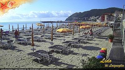 immagine della webcam nei dintorni di Toirano: webcam Laigueglia