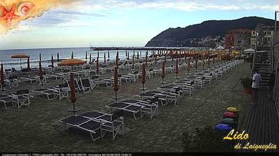 immagine della webcam nei dintorni di Capo Mele: webcam Laigueglia