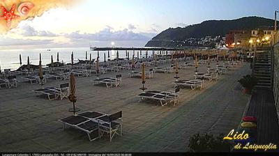 immagine della webcam nei dintorni di Costa D'Oneglia: webcam Laigueglia