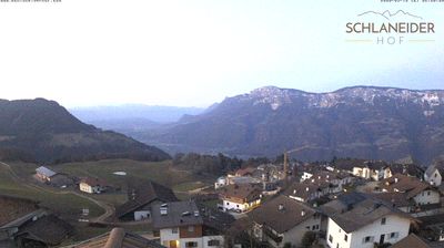 immagine della webcam nei dintorni di Altopiano di Vezzena: webcam Meltina