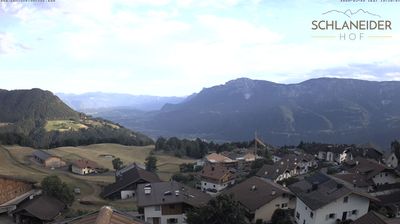 immagine della webcam nei dintorni di San Genesio Atesino: webcam Meltina