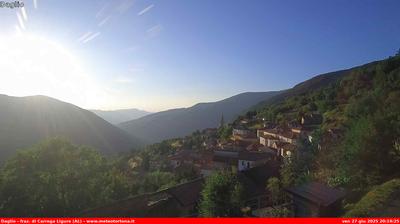 immagine della webcam nei dintorni di Montacuto: webcam Carrega Ligure