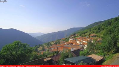 immagine della webcam nei dintorni di Brallo di Pregola: webcam Carrega Ligure