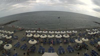 immagine della webcam nei dintorni di Toirano: webcam Pietra Ligure