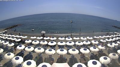immagine della webcam nei dintorni di Toirano: webcam Pietra Ligure