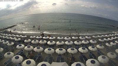 immagine della webcam nei dintorni di Borghetto Santo Spirito: webcam Pietra Ligure