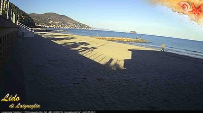 immagine della webcam nei dintorni di Diano Marina: webcam Laigueglia