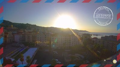 immagine della webcam nei dintorni di Dolceacqua: webcam Sanremo
