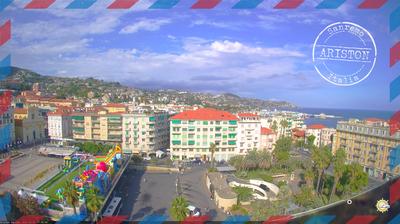 immagine della webcam nei dintorni di Cipressa: webcam Sanremo