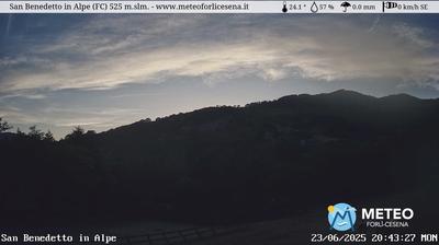 immagine della webcam nei dintorni di Castrocaro Terme e Terra del Sole: webcam San Benedetto in Alpe