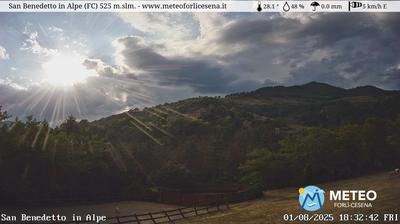 immagine della webcam nei dintorni di Castel del Rio: webcam San Benedetto in Alpe