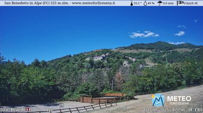 immagine della webcam nei dintorni di Castrocaro Terme e Terra del Sole: webcam San Benedetto in Alpe