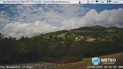 immagine della webcam nei dintorni di Badia Prataglia: webcam San Benedetto in Alpe