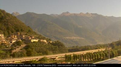 immagine della webcam nei dintorni di Val Masino: webcam Talamona