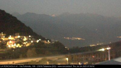 immagine della webcam nei dintorni di Chiesa in Valmalenco: webcam Talamona