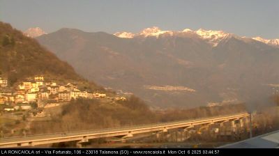 immagine della webcam nei dintorni di Chiesa in Valmalenco: webcam Talamona