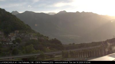 immagine della webcam nei dintorni di Rasura: webcam Talamona